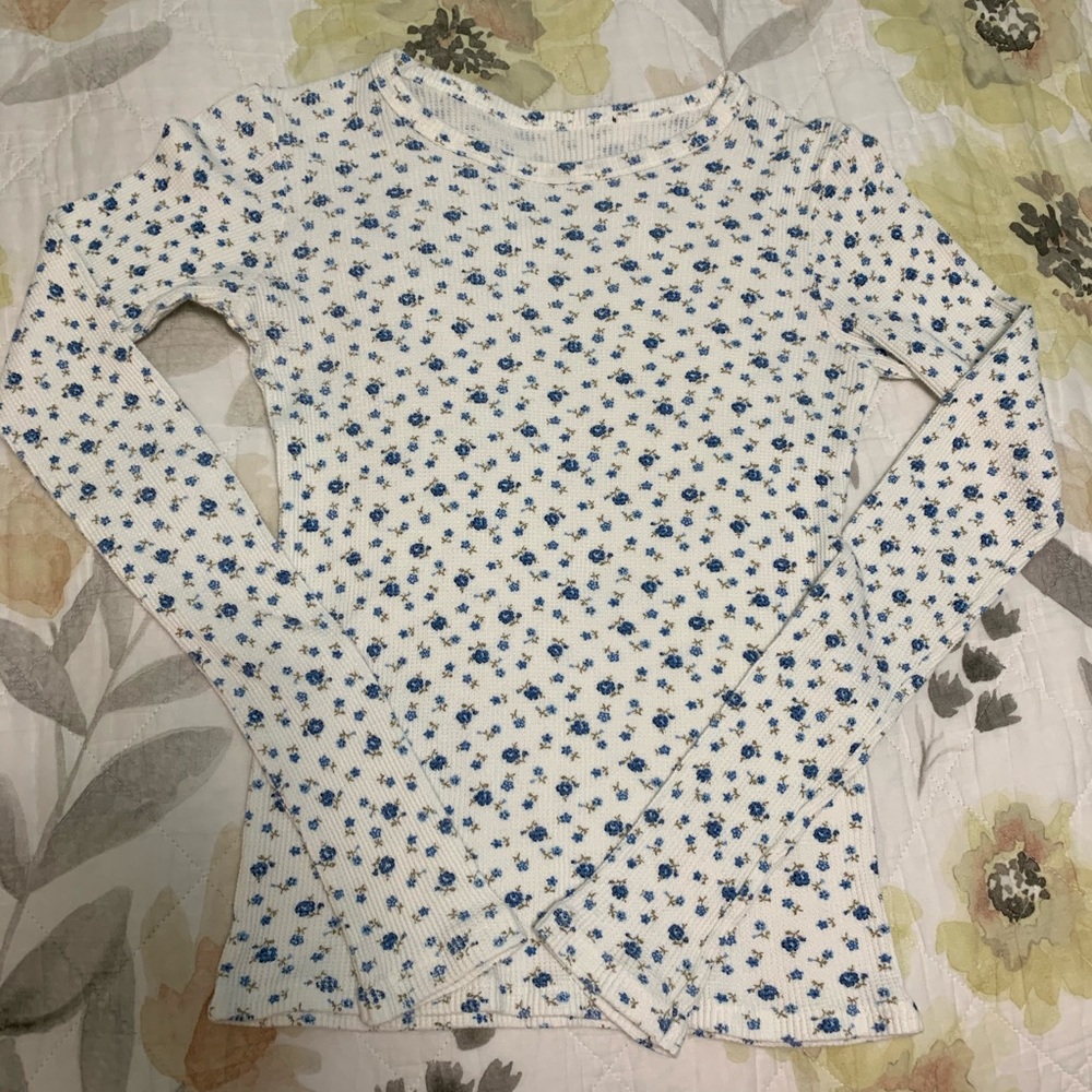 Brandy Melville Floral Long Sleeve